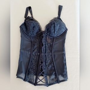 NWT Victoria's Secret Fearless Criscross Front Crystal Gray Corset Busti…
